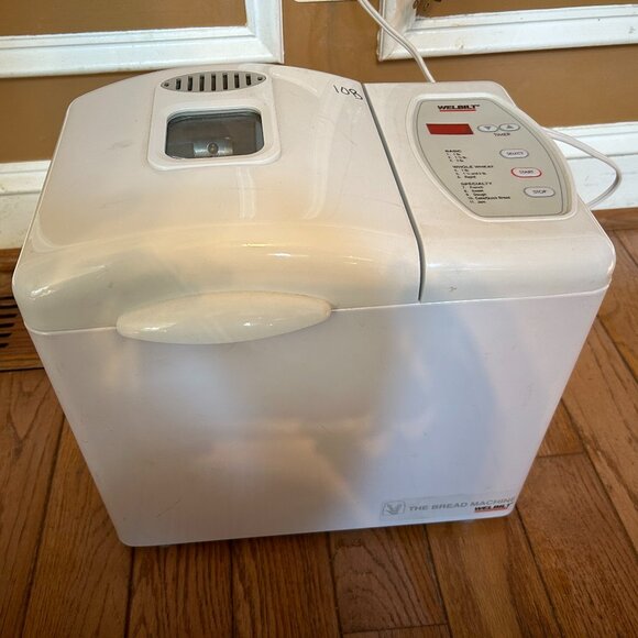 Welbilt The Bread Machine Model ABM 4900 1-2 Pound Loaves Works! - Picture 1 of 4